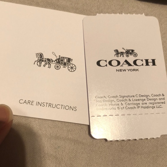 Coach - Picture 5 of 8